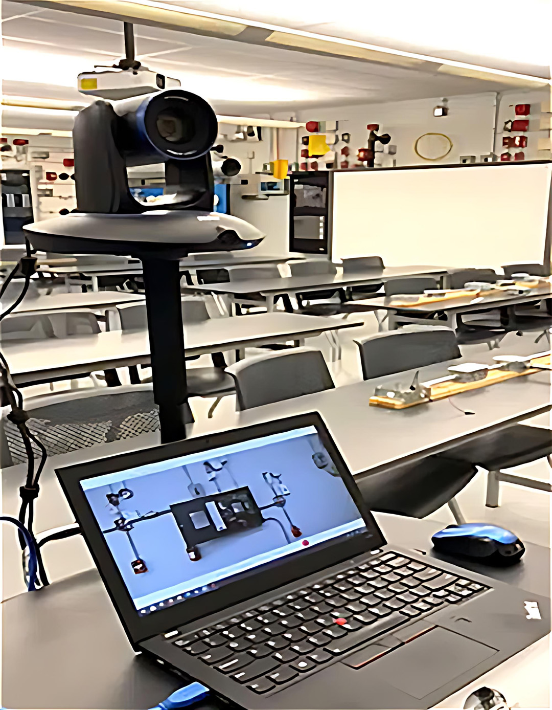 Seneca Polytechnic Standardizes AVer’s Pro AV Cameras for Hybrid Learning Environments